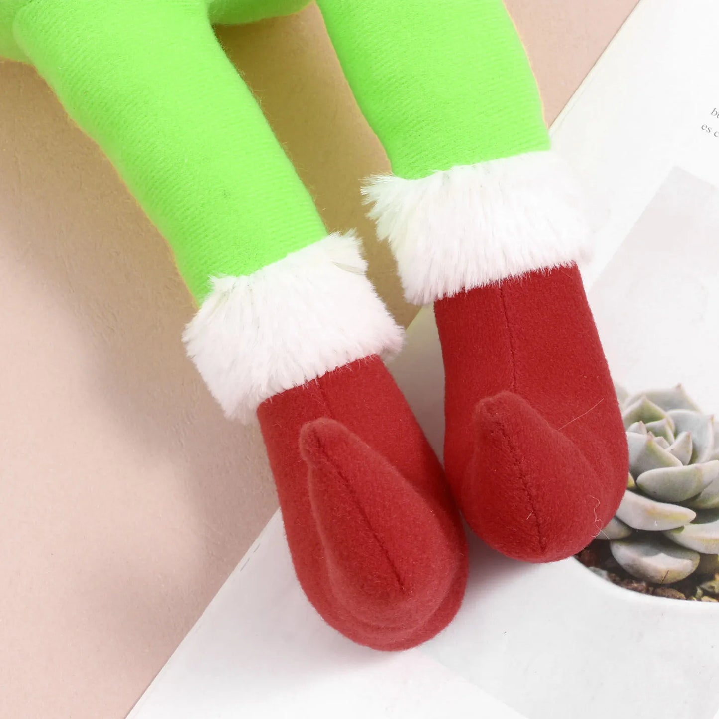 Lifelike Animated Christmas Ornament