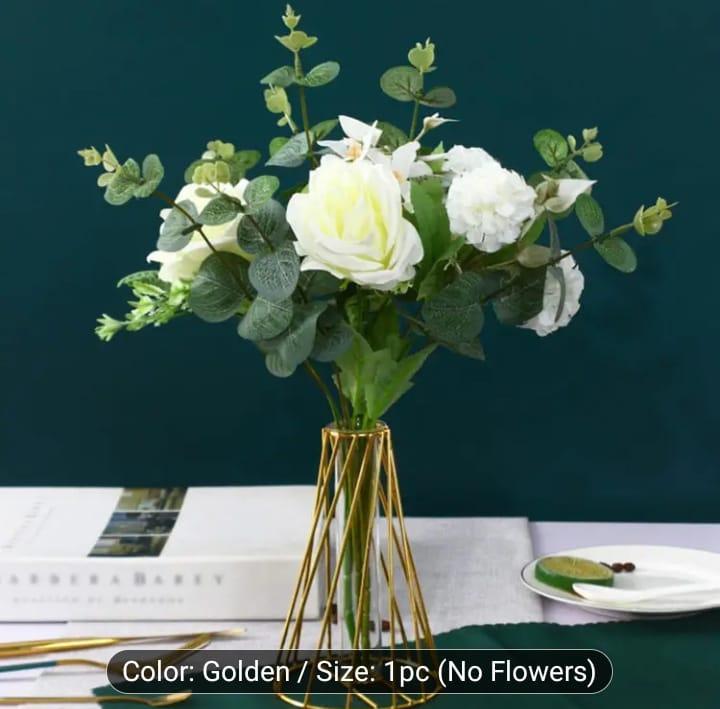Golden Geometric Vase for Pakistani Homes - Image 2